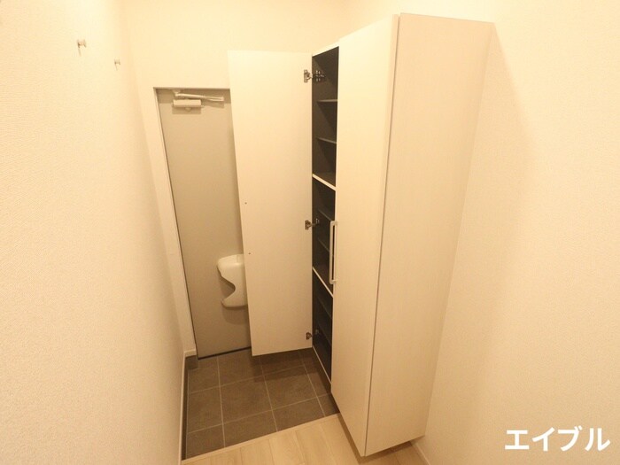 物件内観写真12　(靴箱)