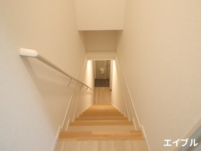 物件内観写真13　(洗濯機置場)