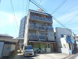 三篠・田中ビル外観写真