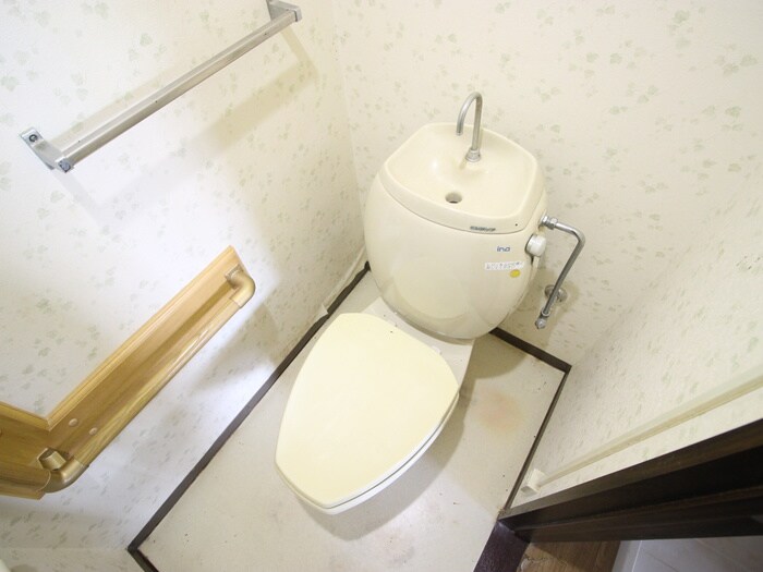 物件内観写真16　(トイレ)