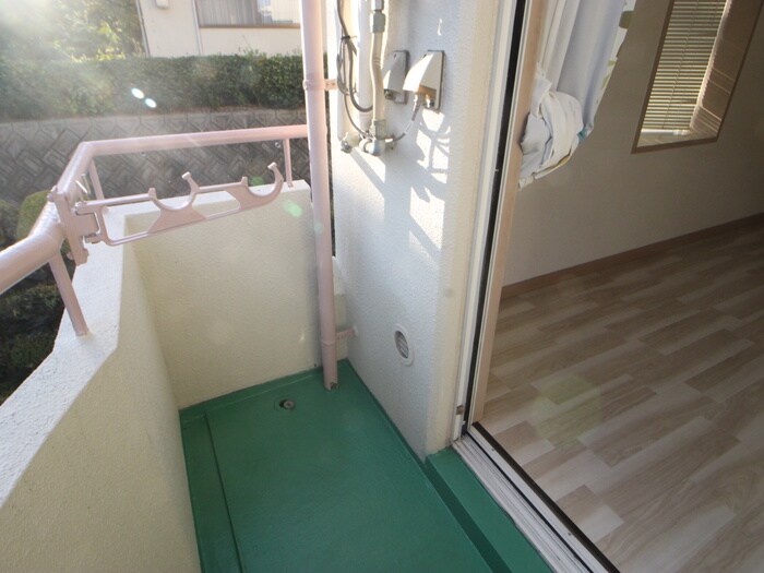 物件内観写真12　(洗濯機置場)