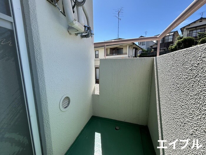 物件内観写真14　(洗濯機置場)