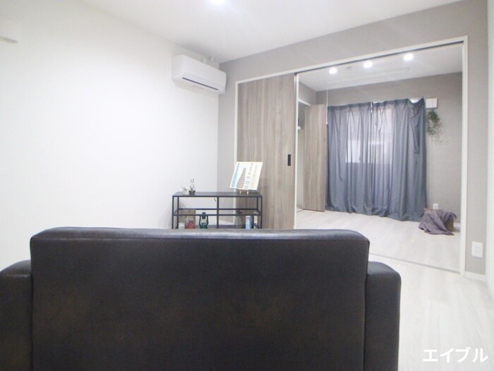 物件内観写真9　(居室)