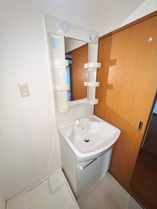 物件内観写真11　(洗面)