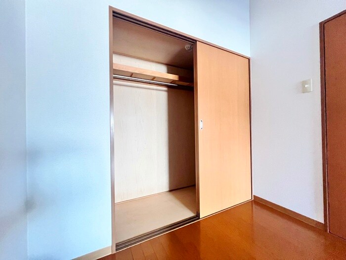 物件内観写真12　(収納)