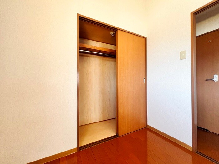 物件内観写真12　(収納)