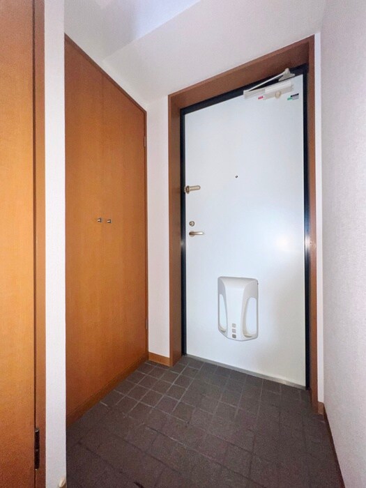 物件内観写真20　(玄関)