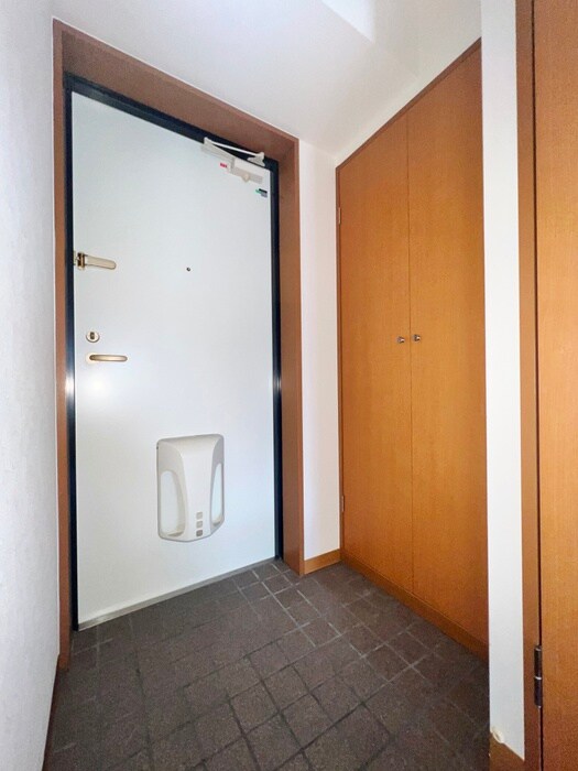 物件内観写真21　(玄関)