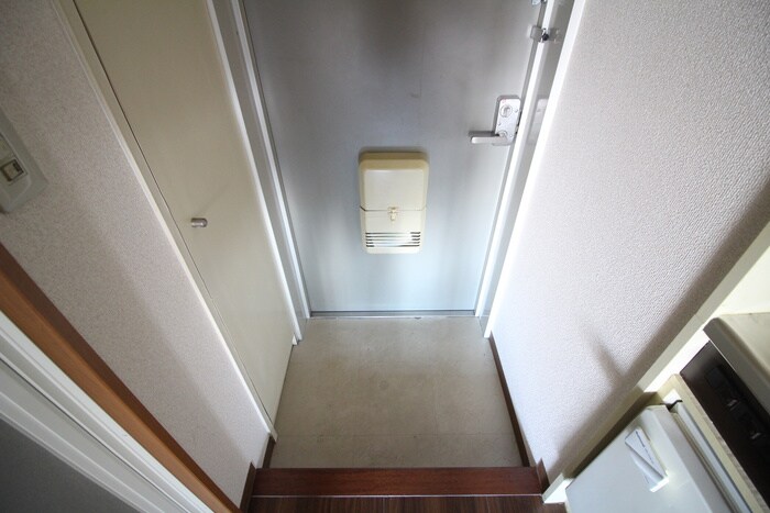 物件内観写真15　(玄関)
