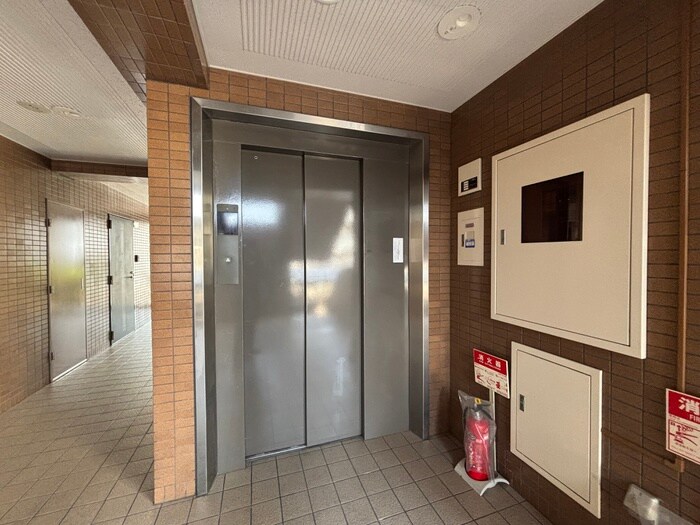 物件外観写真3　(建物設備)