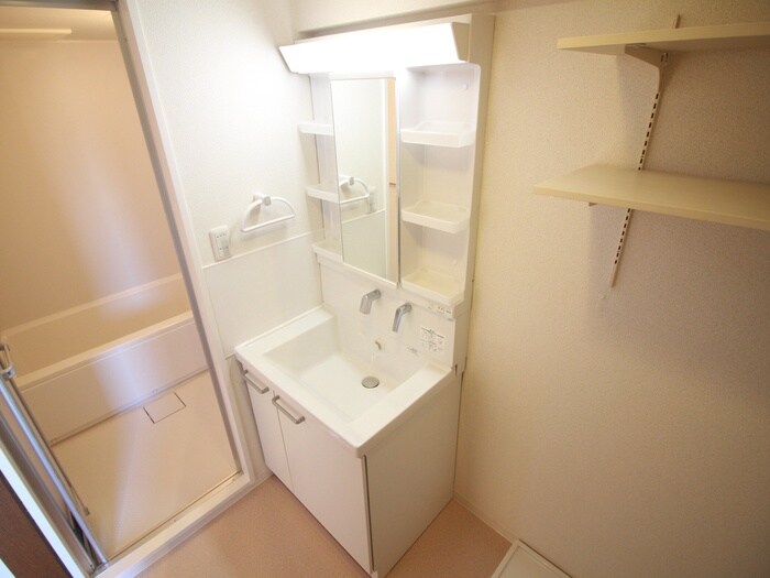 物件内観写真11　(洗面)