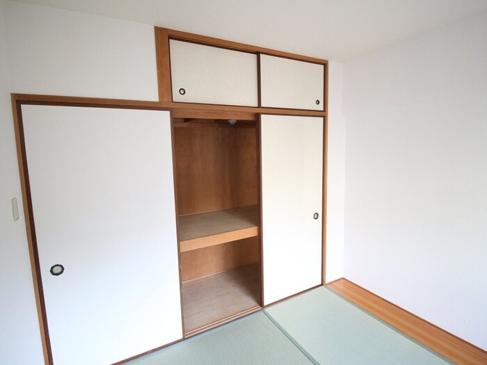 物件内観写真13　(収納)