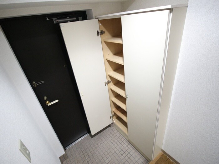 物件内観写真14　(靴箱)