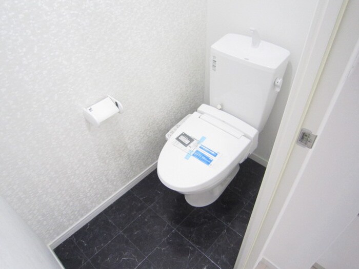 物件内観写真9　(トイレ)