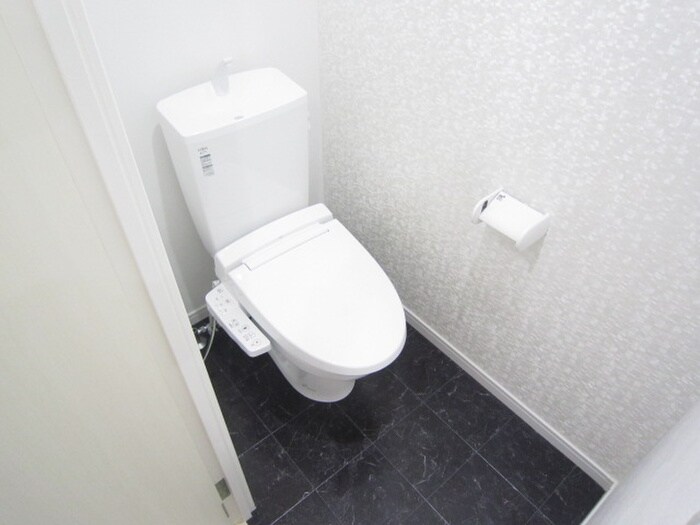 物件内観写真9　(トイレ)