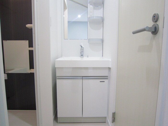 物件内観写真9　(洗面)