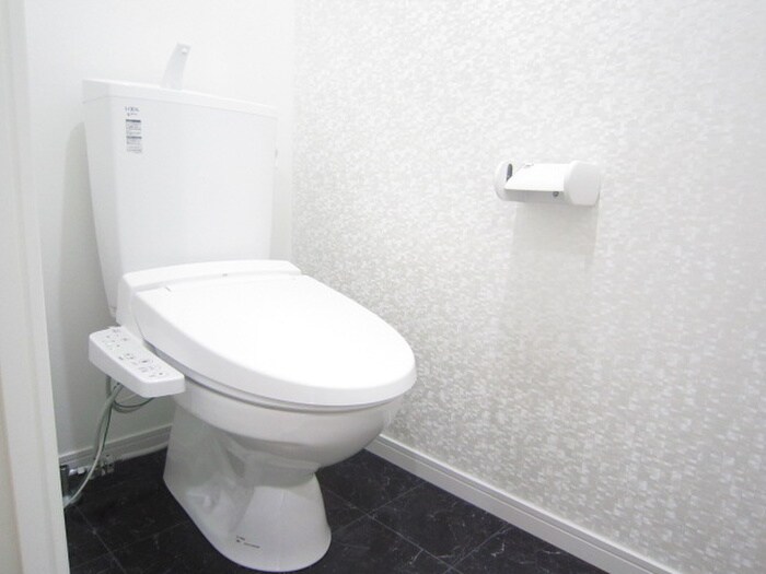 物件内観写真10　(トイレ)