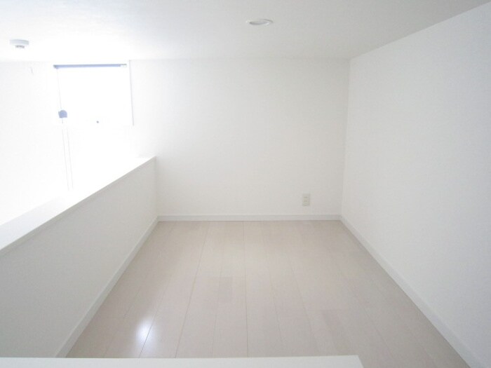 物件内観写真12　(収納)