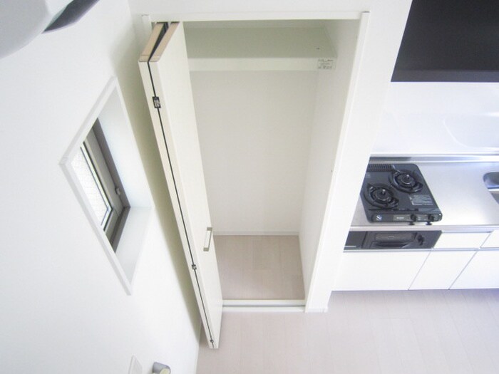 物件内観写真12　(収納)