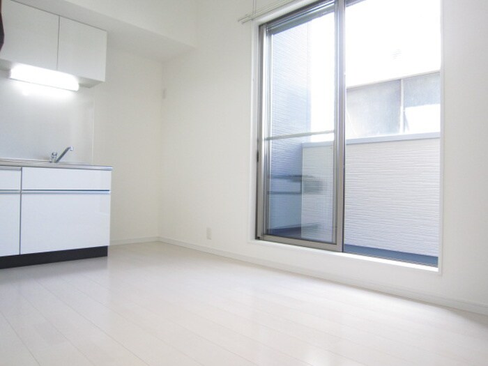 物件内観写真14　(室内からの展望)