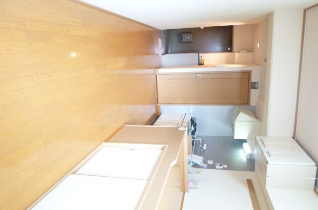 物件内観写真10　(居室)