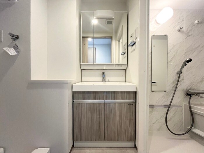 物件内観写真11　(洗面)