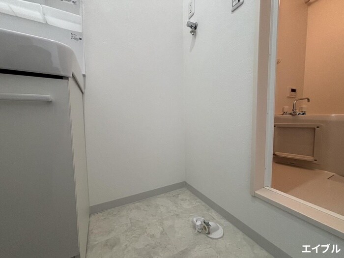 物件内観写真14　(洗濯機置場)