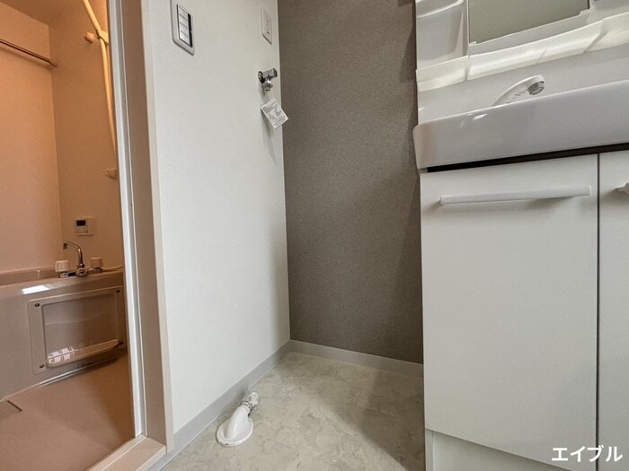 物件内観写真14　(洗濯機置場)