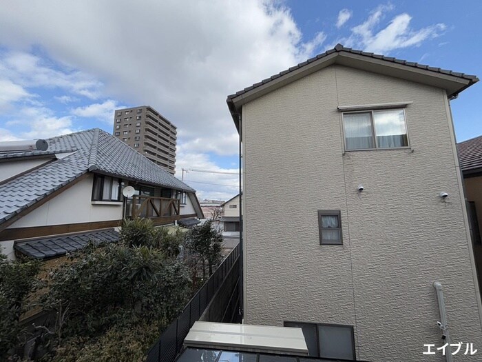 物件内観写真18　(室内からの展望)