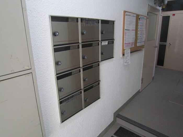 片山ビルのエントランス部分