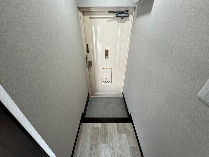 物件内観写真14　(玄関)