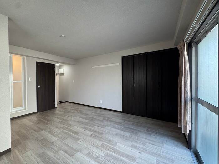 物件内観写真21　(居室)