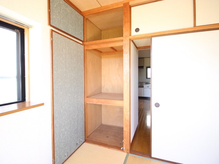 物件内観写真15　(収納)