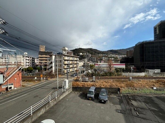 物件内観写真15　(室内からの展望)