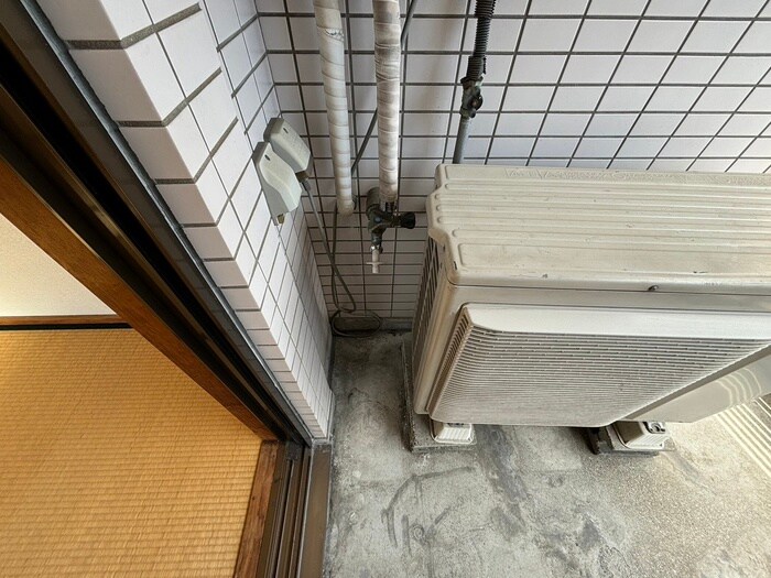 物件内観写真16　(洗濯機置場)