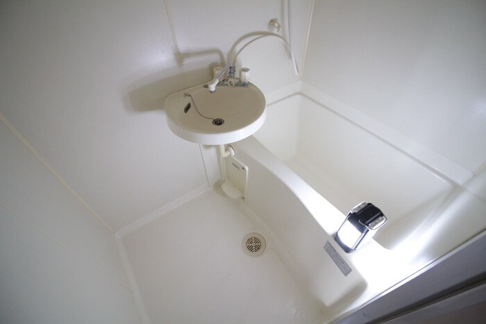 ル－ビンス観音ビルのバス