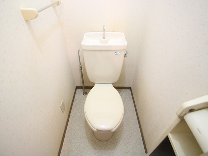 物件内観写真12　(トイレ)