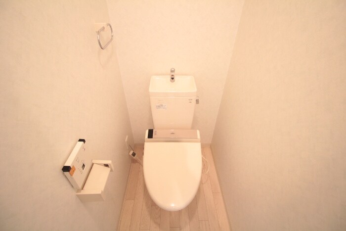 物件内観写真11　(トイレ)