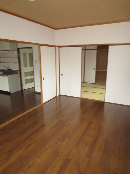 物件内観写真9　(居室)