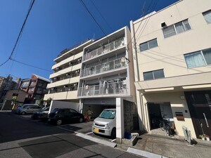 中島ビル外観写真