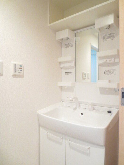 物件内観写真9　(洗面)