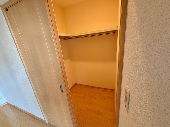 物件内観写真11　(収納)