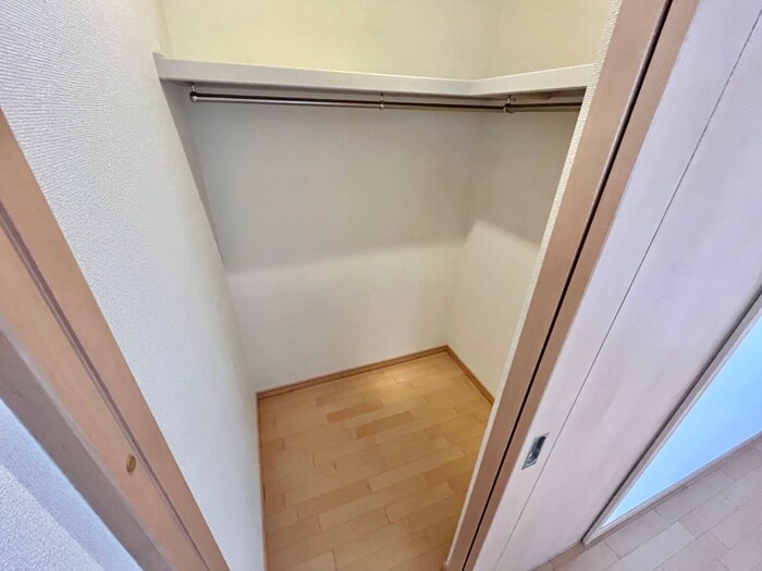 物件内観写真11　(収納)