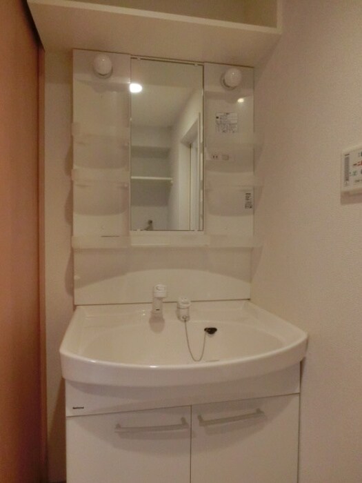物件内観写真11　(洗面)