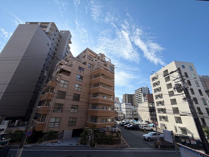 物件内観写真18　(室内からの展望)