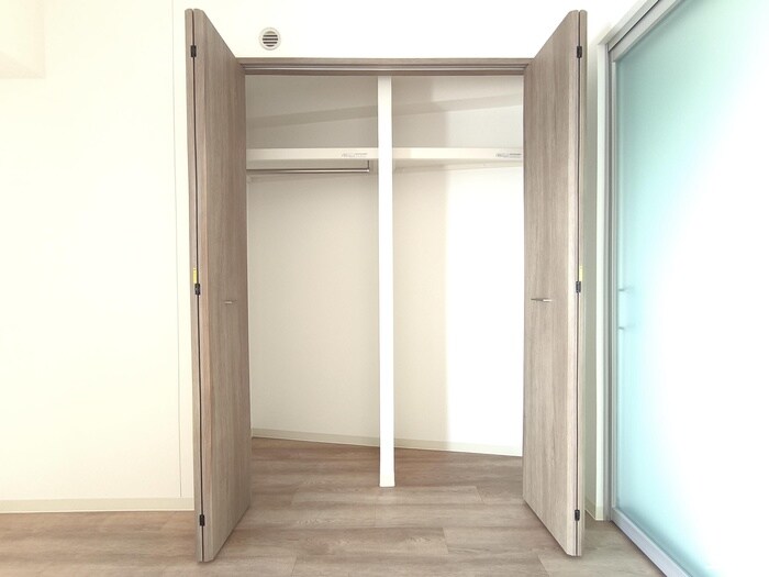 物件内観写真12　(収納)