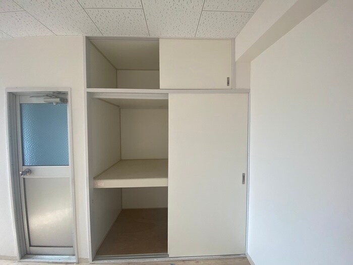 物件内観写真13　(収納)