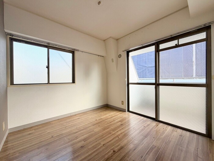 物件内観写真9　(居室)