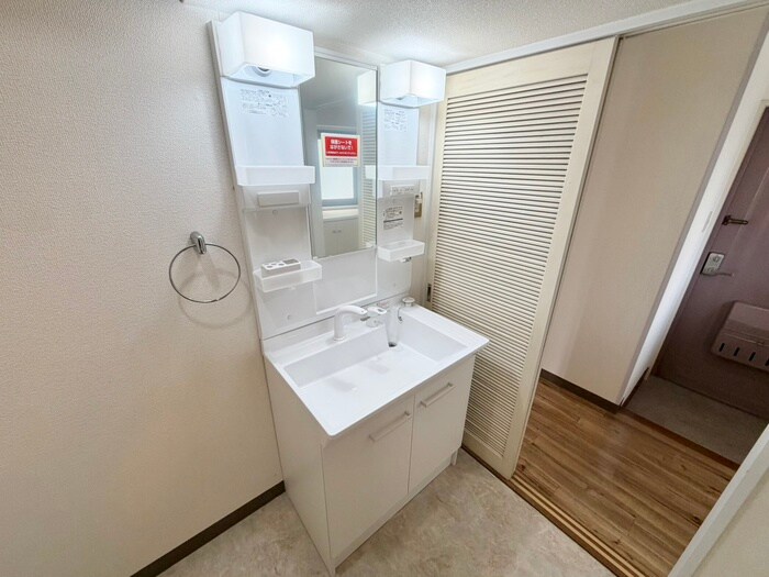 物件内観写真13　(洗面)