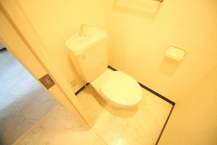 物件内観写真7　(トイレ)